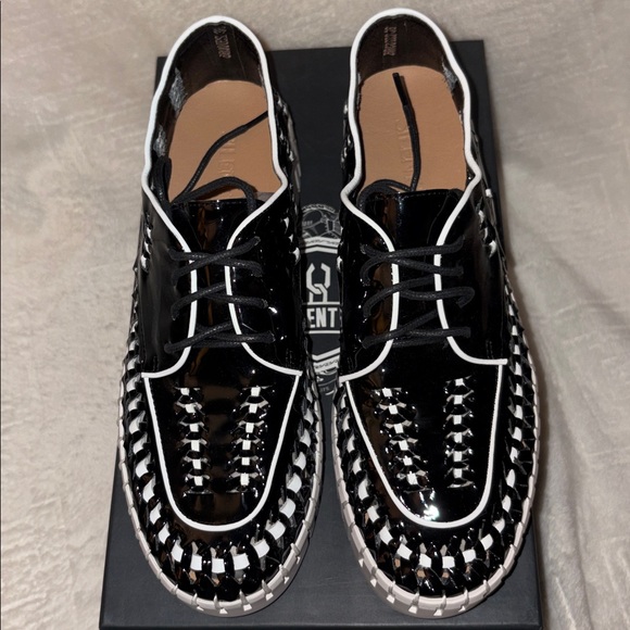 NWT Anthropologie SILENT D BRODIES Patent Leather Sneaker in Color Black/White - Picture 8 of 15